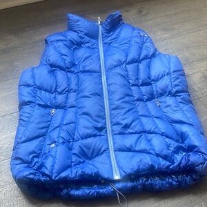 EUC Women’s Puffer Vest